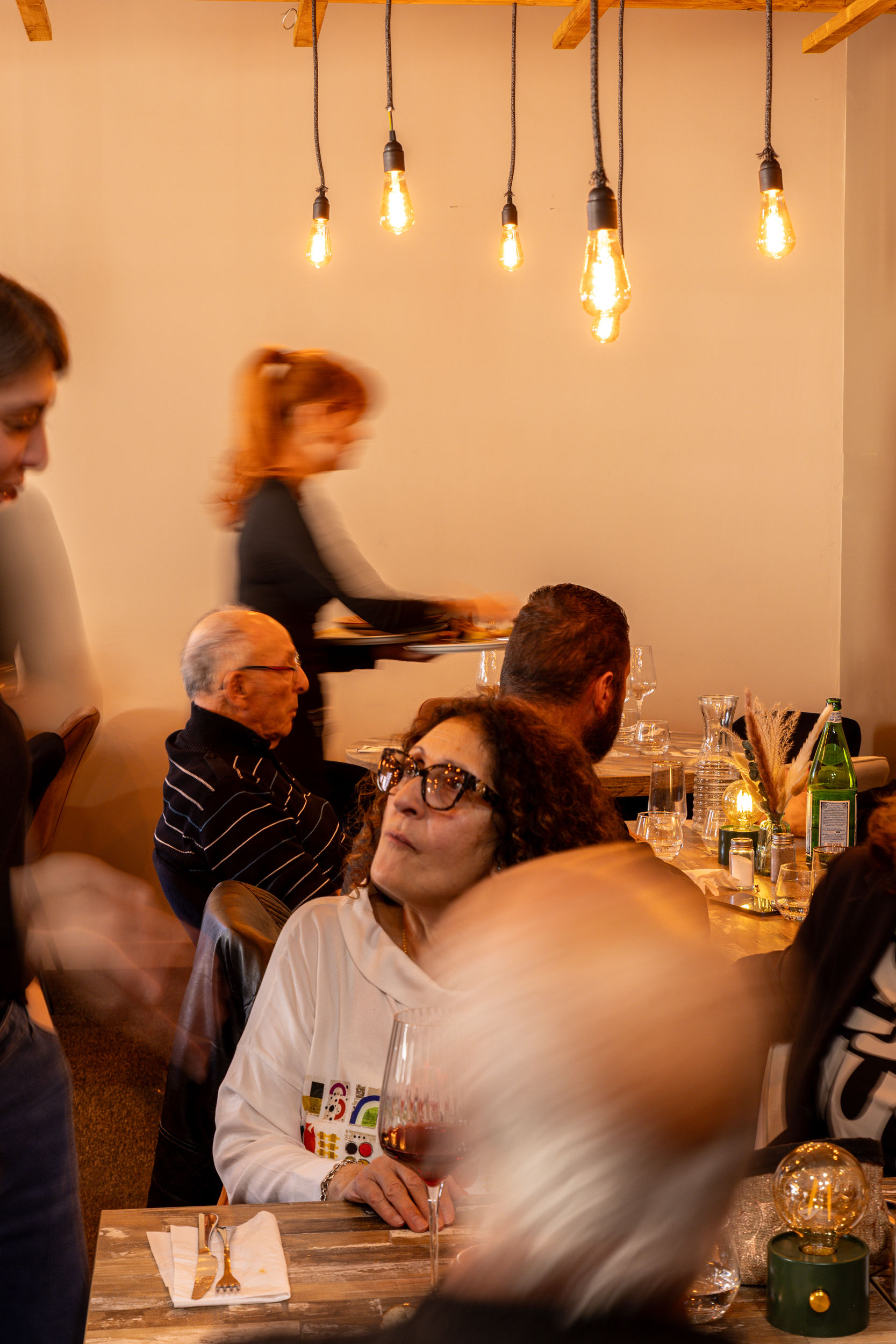 La salle du restaurant Piatto à Vif, laboratoire d'Omany